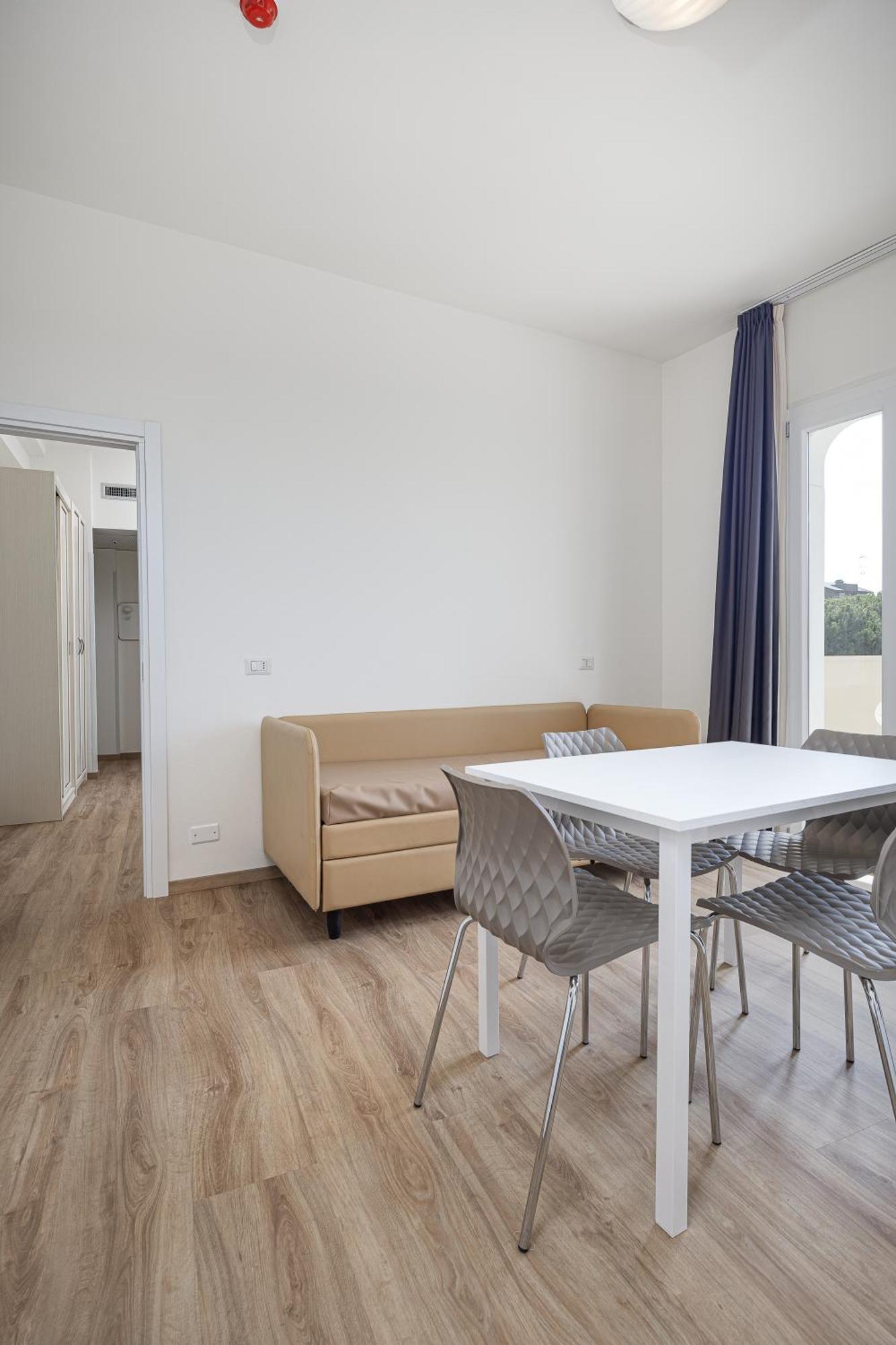 Hotel Schiller Cervia Kültér fotó